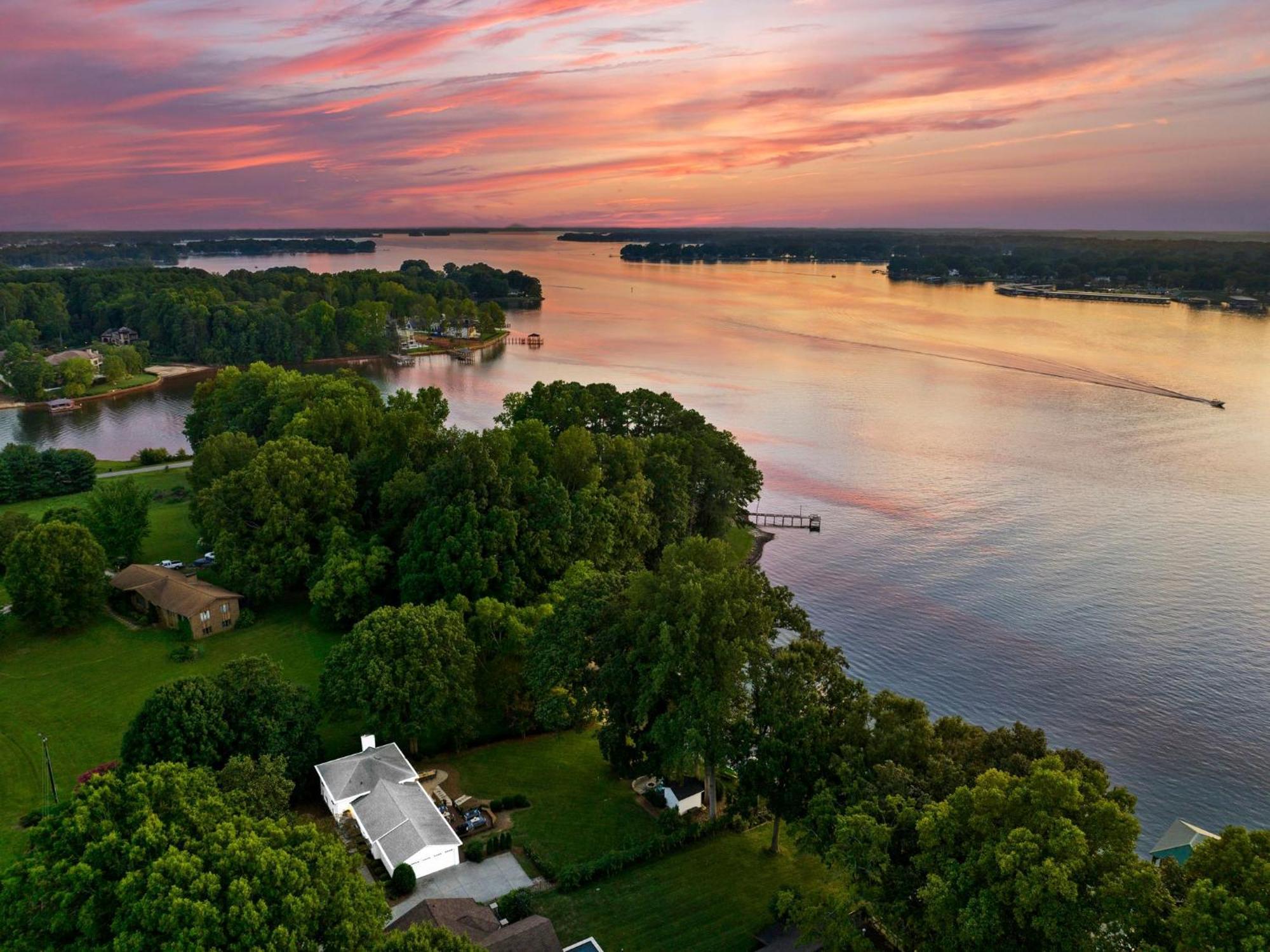 Lakefront Living Mooresville Kültér fotó